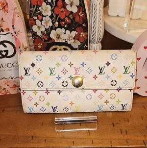 Authentic Louis Vuitton White Multicolor Portefeuille Sarah Wallet